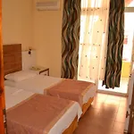 Hotel Huzuray 2*