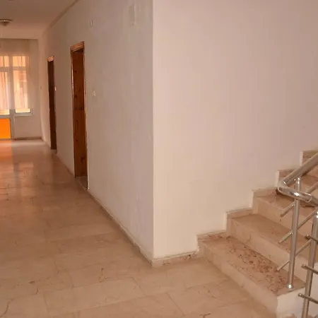 Huzuray Hotel