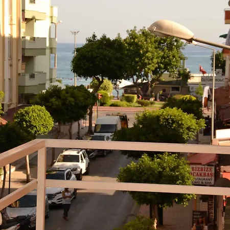 Huzuray Szálloda Alanya