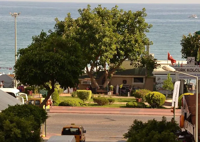 Szálloda Huzuray 2*