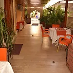 فندق Huzuray 2*
