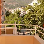 Huzuray فندق